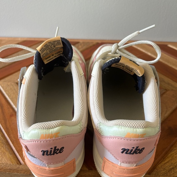 Air Force - Picture 3 of 5